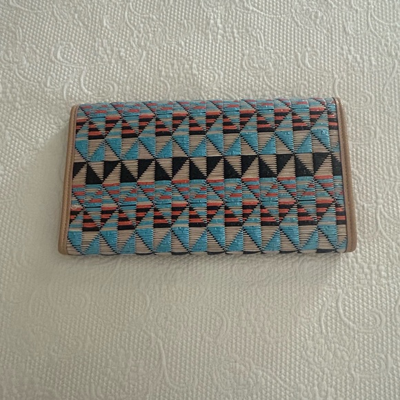Geometric Patterned Clutch - Multicolor - Picture 2 of 5